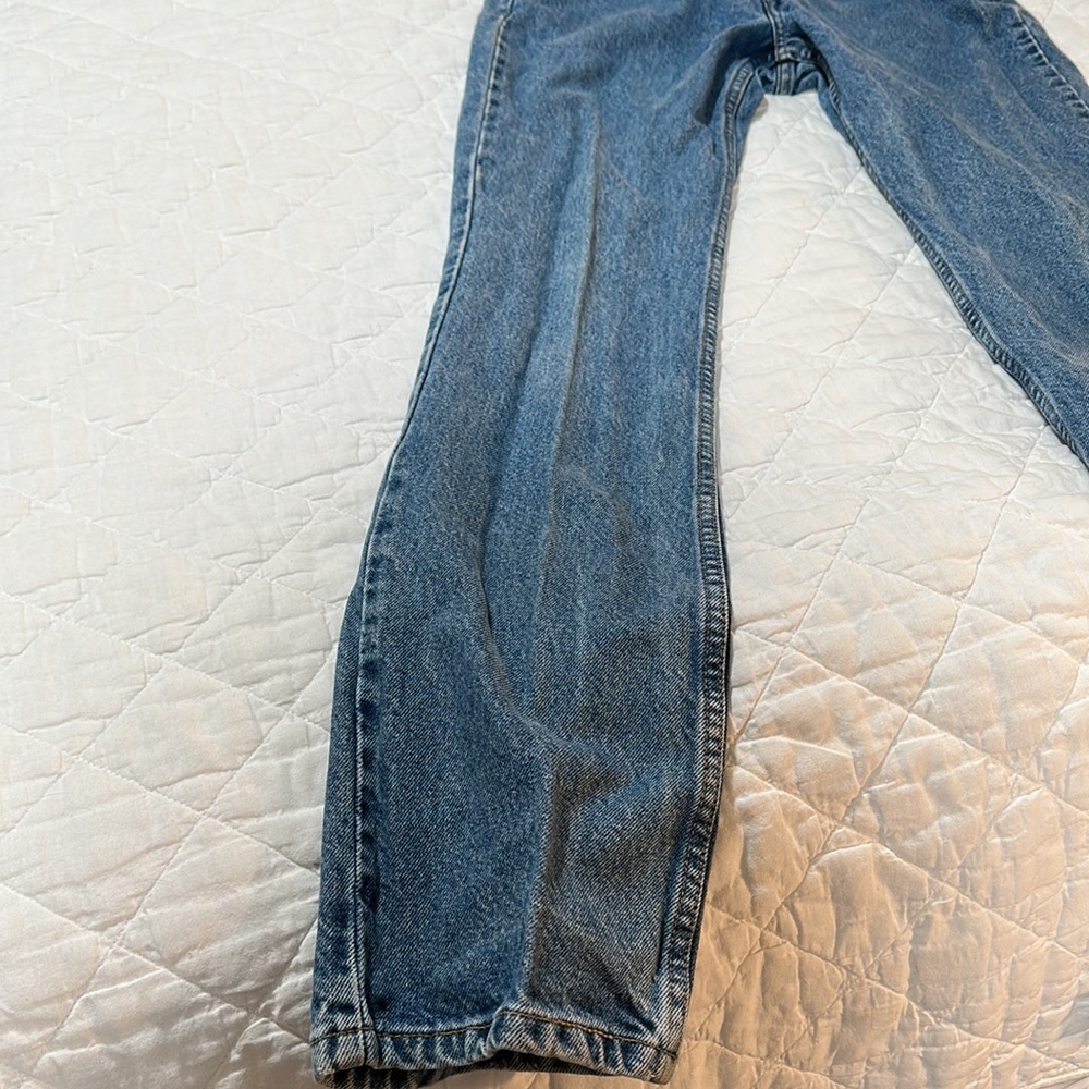 Levi’s - Picture 3 of 7